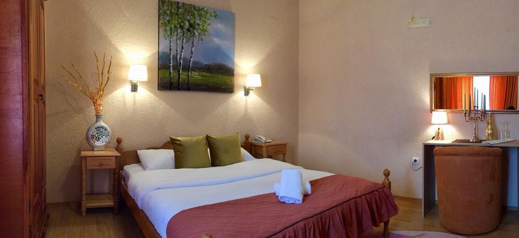 Hotel Ideal Podgorica Exterior photo