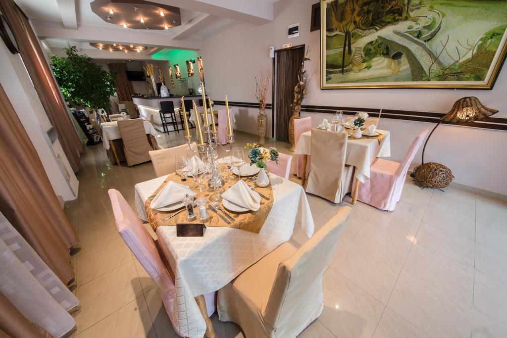 Hotel Ideal Podgorica Exterior photo
