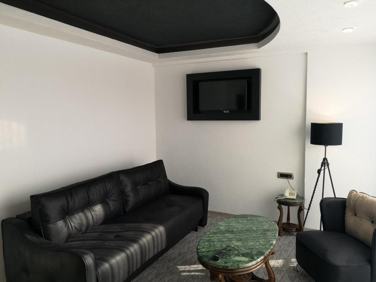 Hotel Ideal Podgorica Exterior photo